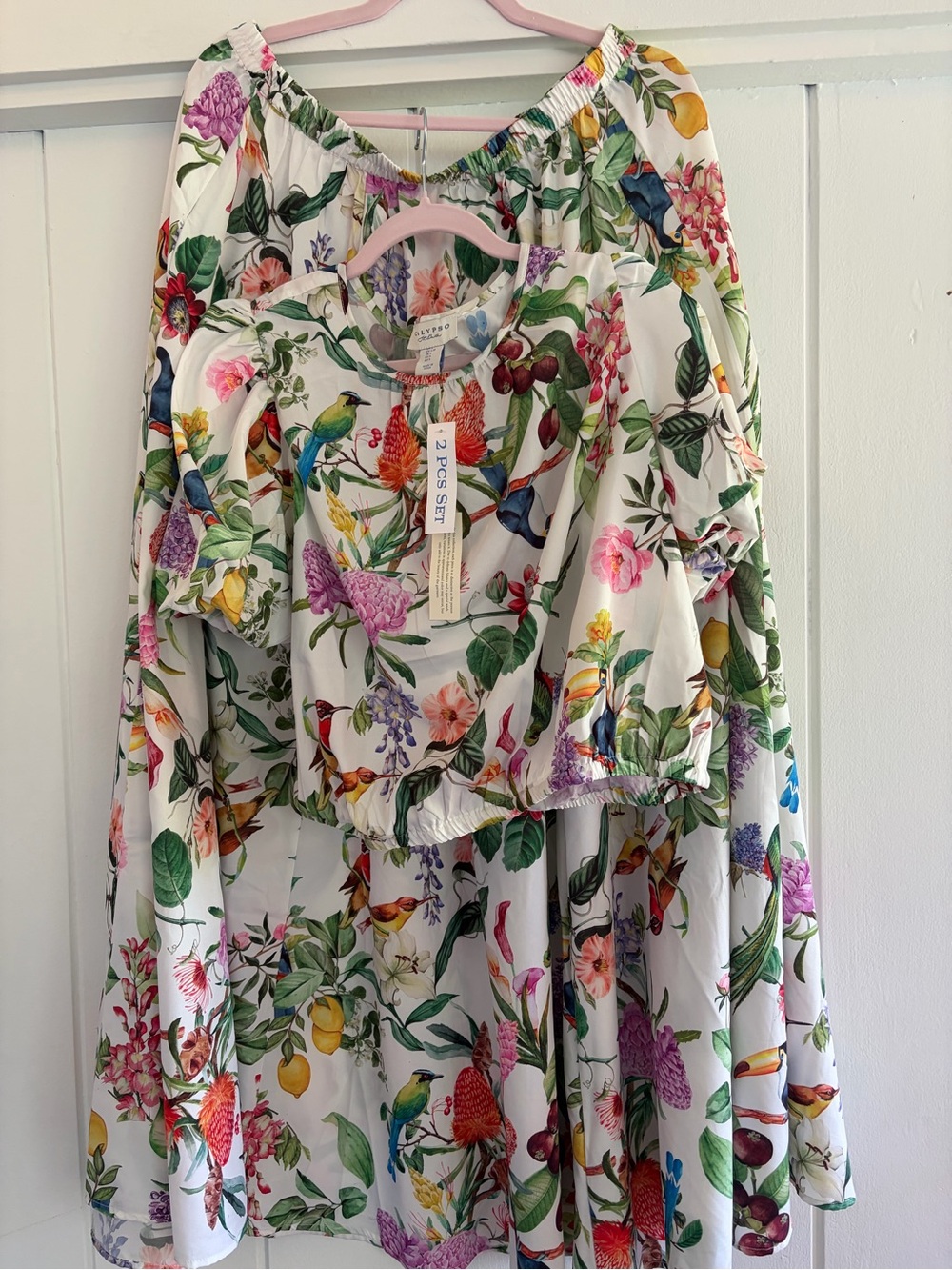 Calypso St Barth Floral/ Bird Print White Maxi Skirt and Puff Sleeve top Set - Picture 2 of 15